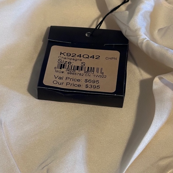 St. John Champagne Liquid Satin Cowl Neck Silk Top - Picture 4 of 4